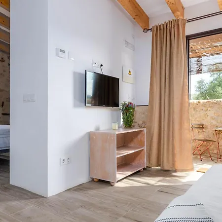 Farm stay Cal Tio 1 Yourhouse *
